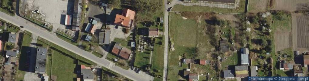 Zdjęcie satelitarne Kapliczka, Figura Świętych, Krzyż