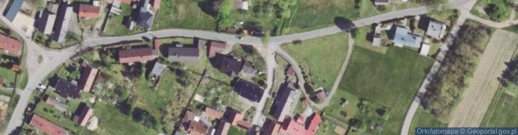 Zdjęcie satelitarne Kapliczka, Figura Świętych, Krzyż