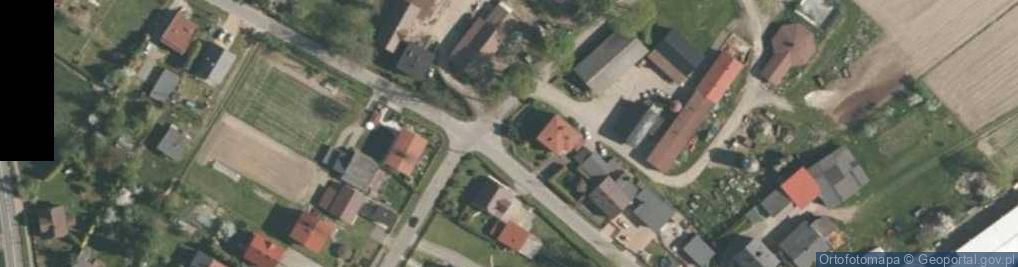 Zdjęcie satelitarne Kapliczka, Figura Świętych, Krzyż