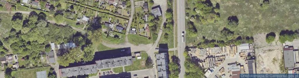 Zdjęcie satelitarne Kapliczka, Figura Świętych, Krzyż