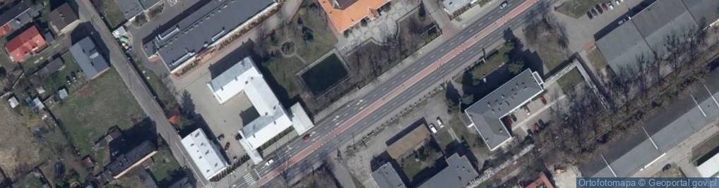 Zdjęcie satelitarne Kapliczka, Figura Świętych, Krzyż