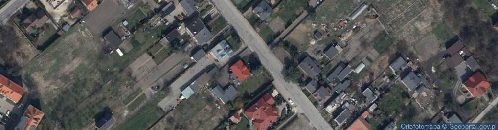 Zdjęcie satelitarne Kapliczka, Figura Świętych, Krzyż