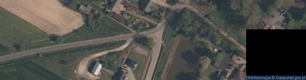 Zdjęcie satelitarne Kapliczka, Figura Świętych, Krzyż