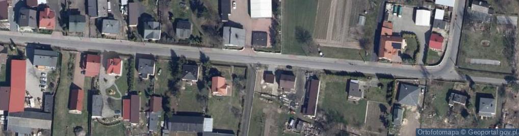 Zdjęcie satelitarne Kapliczka, Figura Świętych, Krzyż