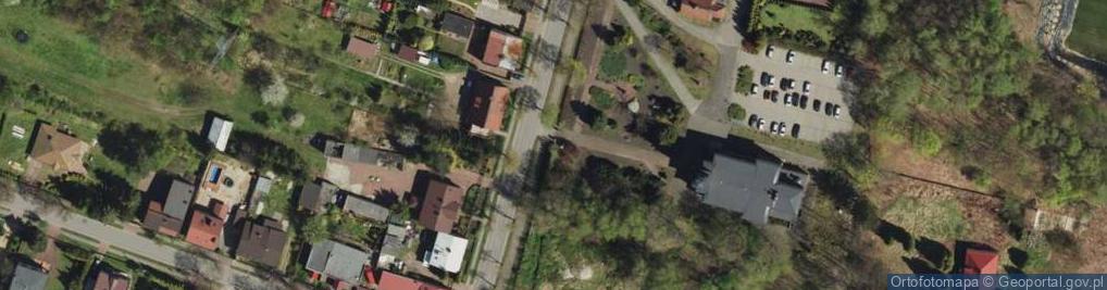 Zdjęcie satelitarne Kapliczka, Figura Świętych, Krzyż