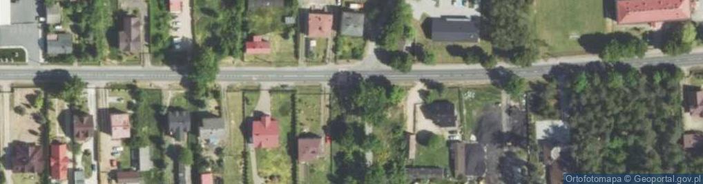 Zdjęcie satelitarne Kapliczka, Figura Świętych, Krzyż