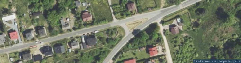 Zdjęcie satelitarne Kapliczka, Figura Świętych, Krzyż