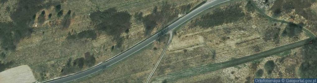 Zdjęcie satelitarne Kapliczka, Figura Świętych, Krzyż