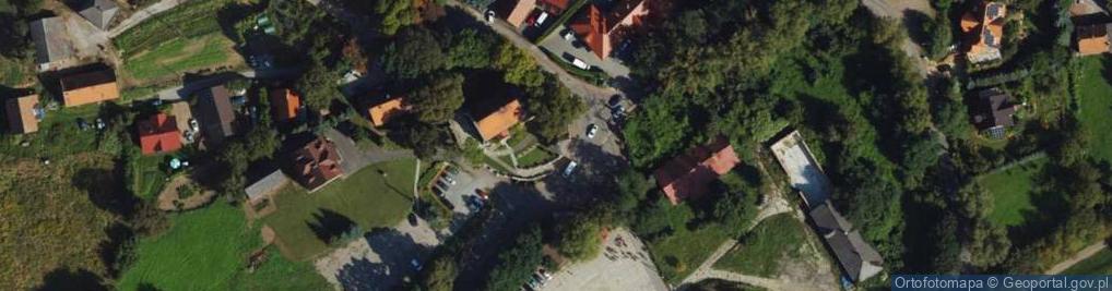 Zdjęcie satelitarne Kapliczka, Figura Świętych, Krzyż