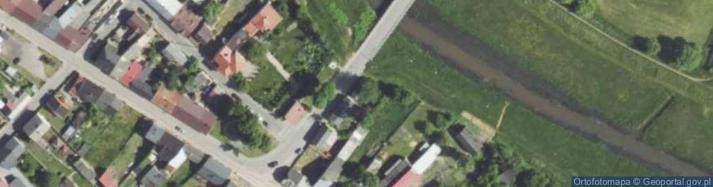 Zdjęcie satelitarne Kapliczka, Figura Świętych, Krzyż