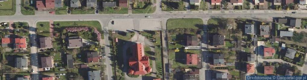 Zdjęcie satelitarne Kapliczka, Figura Świętych, Krzyż
