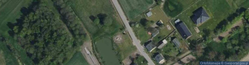 Zdjęcie satelitarne Kapliczka, Figura Świętych, Krzyż