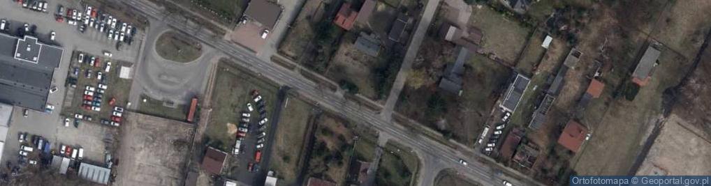Zdjęcie satelitarne Kapliczka, Figura Świętych, Krzyż