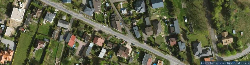 Zdjęcie satelitarne Kapliczka, Figura Świętych, Krzyż