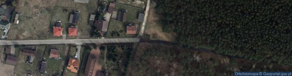 Zdjęcie satelitarne Kapliczka, Figura Świętych, Krzyż