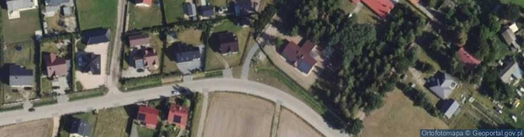 Zdjęcie satelitarne Kapliczka, Figura Świętych, Krzyż