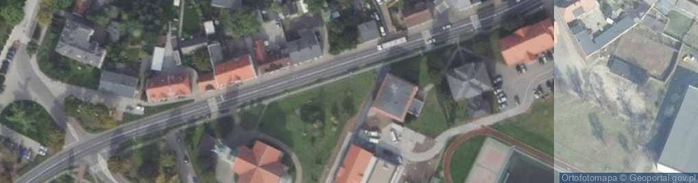 Zdjęcie satelitarne Kapliczka, Figura Świętych, Krzyż