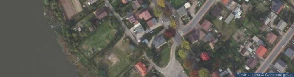 Zdjęcie satelitarne Kapliczka, Figura Świętych, Krzyż