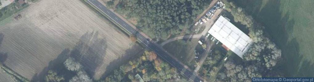 Zdjęcie satelitarne Kapliczka, Figura Świętych, Krzyż