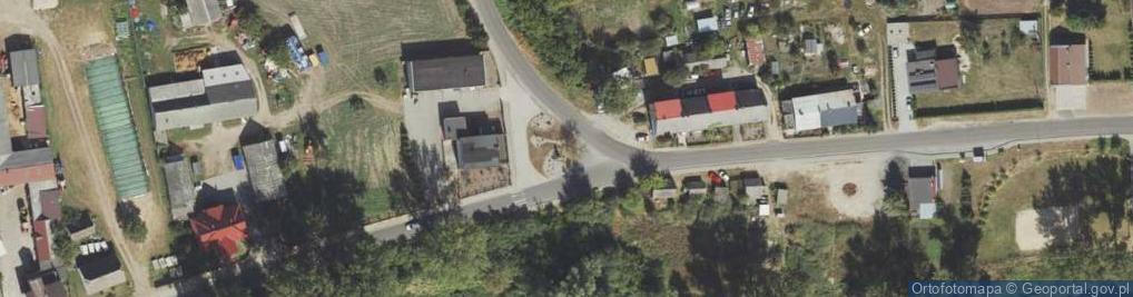 Zdjęcie satelitarne Kapliczka, Figura Świętych, Krzyż