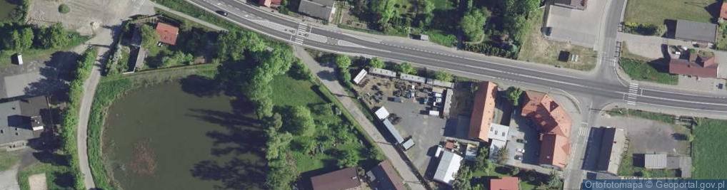 Zdjęcie satelitarne Kapliczka, Figura Świętych, Krzyż