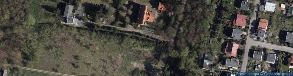 Zdjęcie satelitarne Kapliczka, Figura Świętych, Krzyż