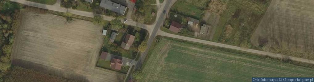 Zdjęcie satelitarne Kapliczka, Figura Świętych, Krzyż