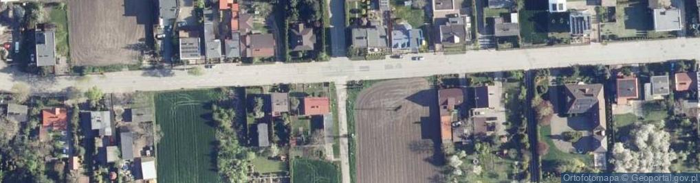 Zdjęcie satelitarne Kapliczka, Figura Świętych, Krzyż
