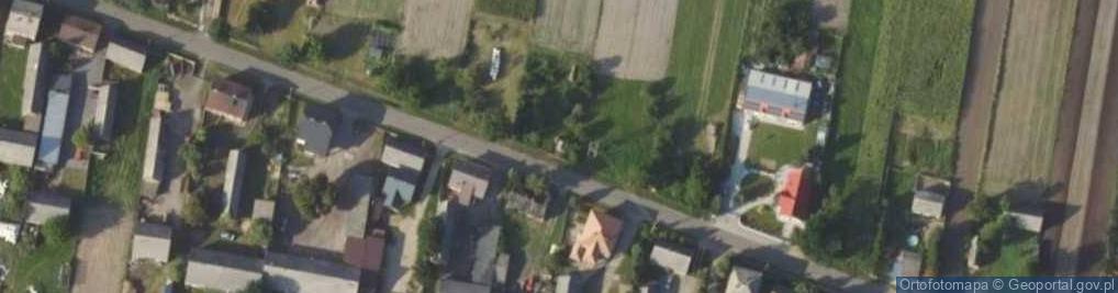 Zdjęcie satelitarne Kapliczka, Figura Świętych, Krzyż