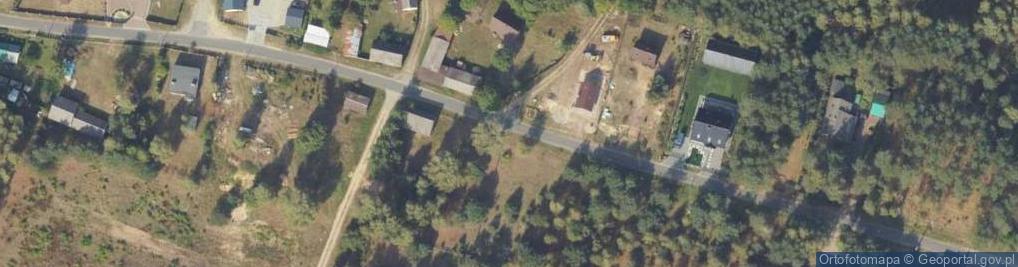 Zdjęcie satelitarne Kapliczka, Figura Świętych, Krzyż