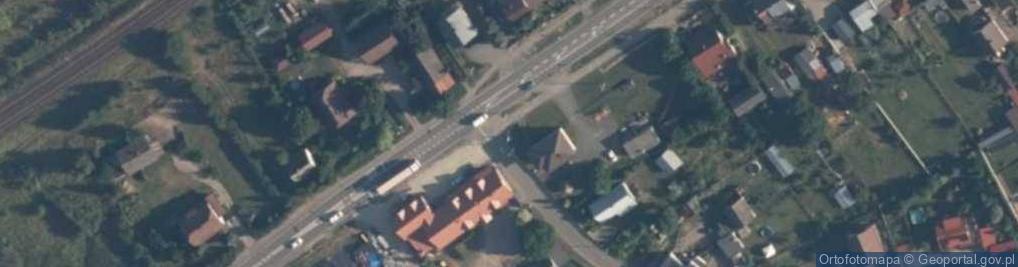 Zdjęcie satelitarne Kapliczka, Figura Świętych, Krzyż