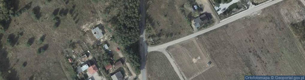 Zdjęcie satelitarne Kapliczka, Figura Świętych, Krzyż