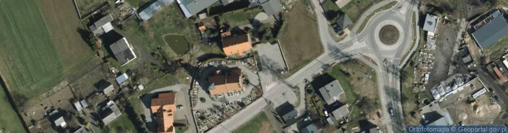 Zdjęcie satelitarne Kapliczka, Figura Świętych, Krzyż