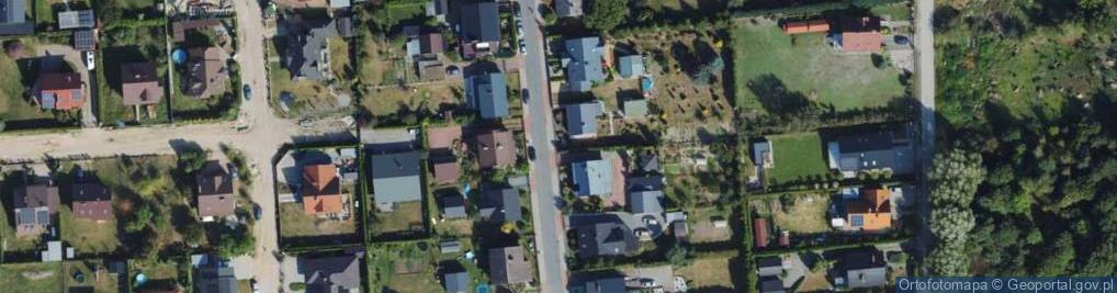 Zdjęcie satelitarne Kapliczka, Figura Świętych, Krzyż