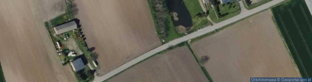 Zdjęcie satelitarne Kapliczka, Figura Świętych, Krzyż