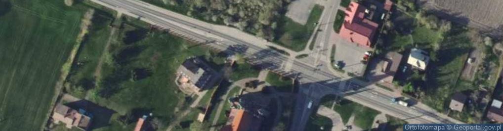 Zdjęcie satelitarne Kapliczka, Figura Świętych, Krzyż