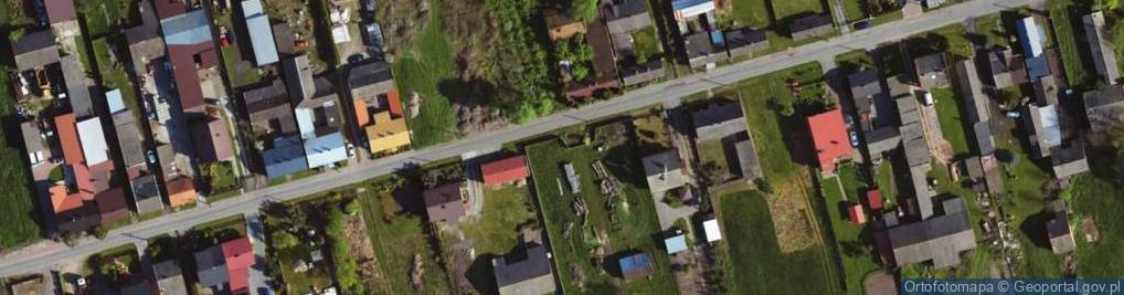 Zdjęcie satelitarne Kapliczka, Figura Świętych, Krzyż