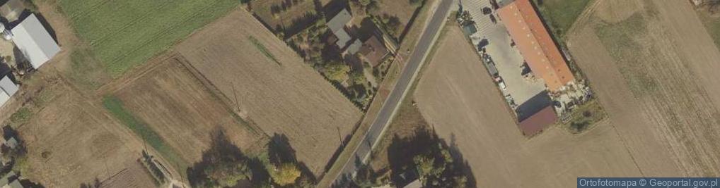 Zdjęcie satelitarne Kapliczka, Figura Świętych, Krzyż