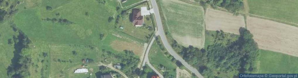 Zdjęcie satelitarne Kapliczka, Figura Świętych, Krzyż