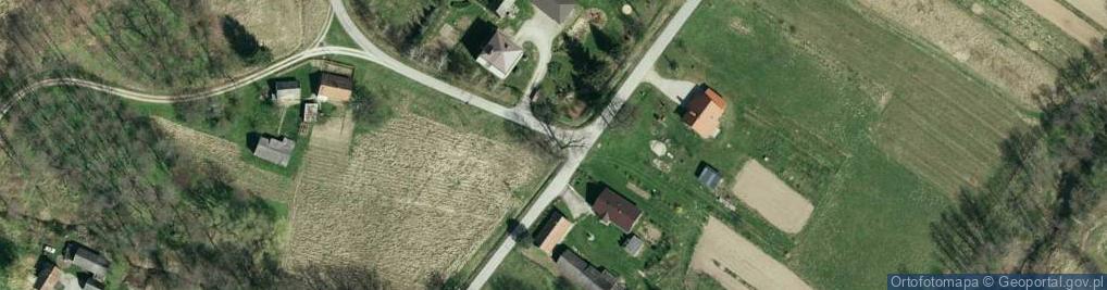 Zdjęcie satelitarne Kapliczka, Figura Świętych, Krzyż