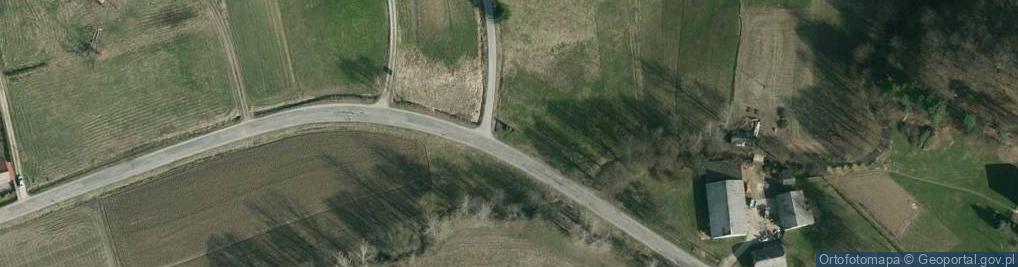 Zdjęcie satelitarne Kapliczka, Figura Świętych, Krzyż