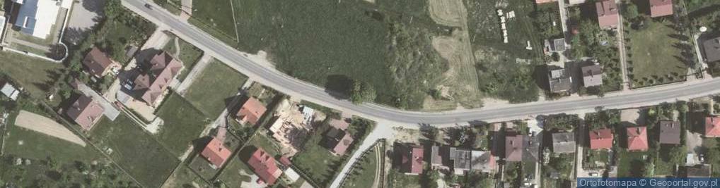 Zdjęcie satelitarne Kapliczka, Figura Świętych, Krzyż