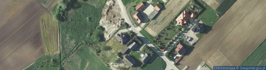 Zdjęcie satelitarne Kapliczka, Figura Świętych, Krzyż