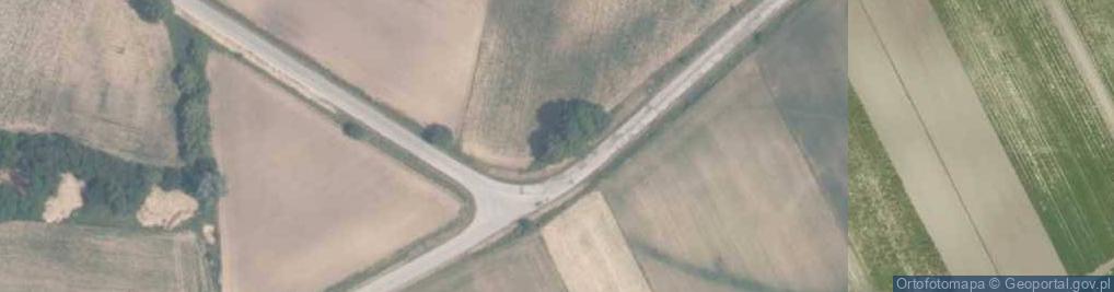 Zdjęcie satelitarne Kapliczka, Figura Świętych, Krzyż