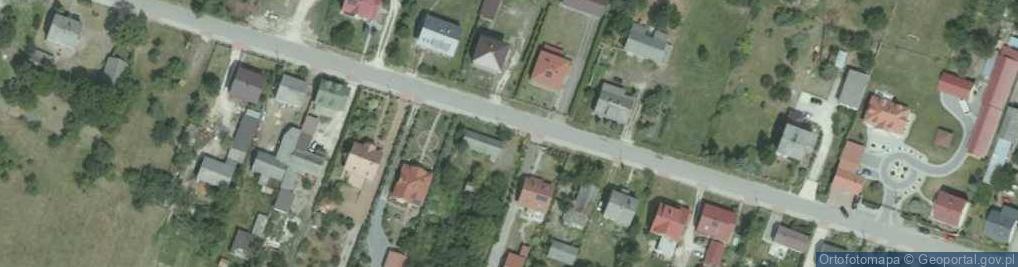 Zdjęcie satelitarne Kapliczka, Figura Świętych, Krzyż