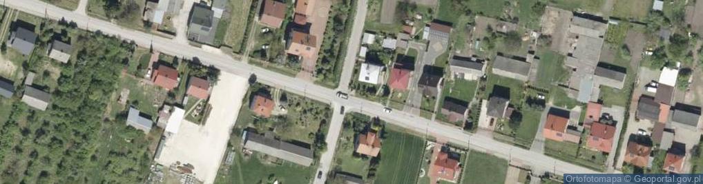 Zdjęcie satelitarne Kapliczka, Figura Świętych, Krzyż