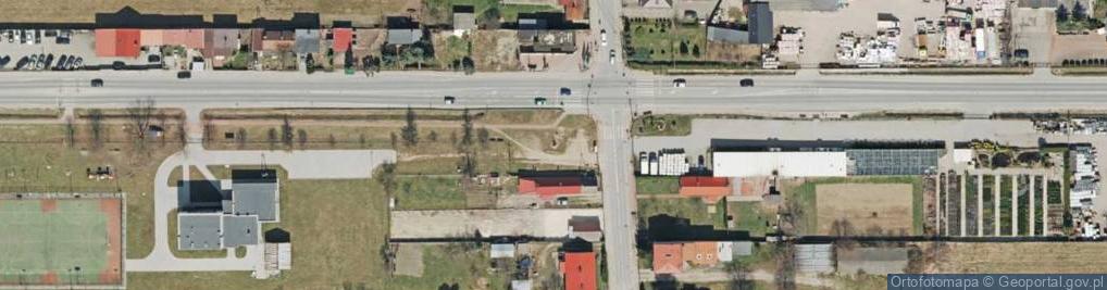 Zdjęcie satelitarne Kapliczka, Figura Świętych, Krzyż