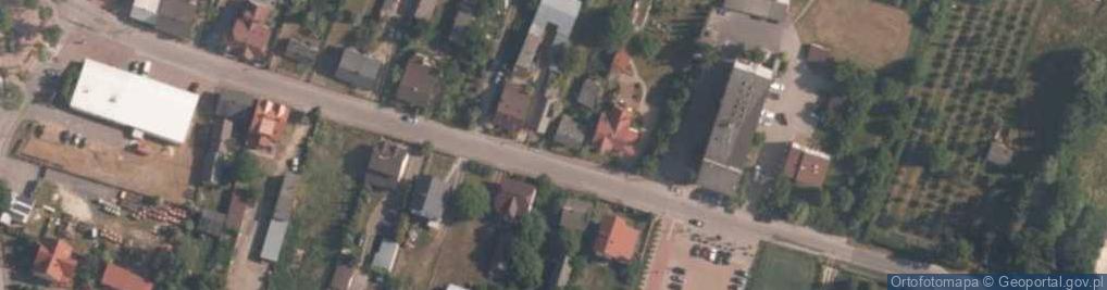 Zdjęcie satelitarne Kapliczka, Figura Świętych, Krzyż