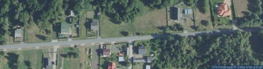 Zdjęcie satelitarne Kapliczka, Figura Świętych, Krzyż