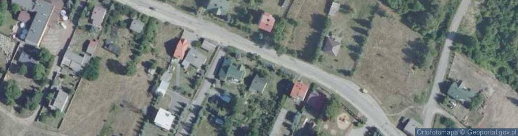 Zdjęcie satelitarne Kapliczka, Figura Świętych, Krzyż